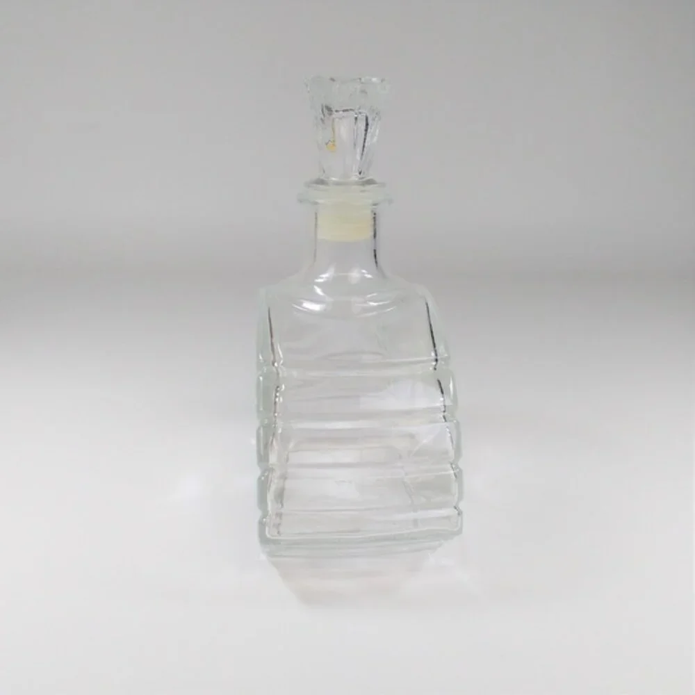 N/A glass decanter